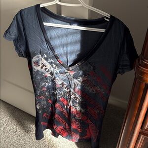 Trendy Dark Blue and Red Graphic Women's Tee